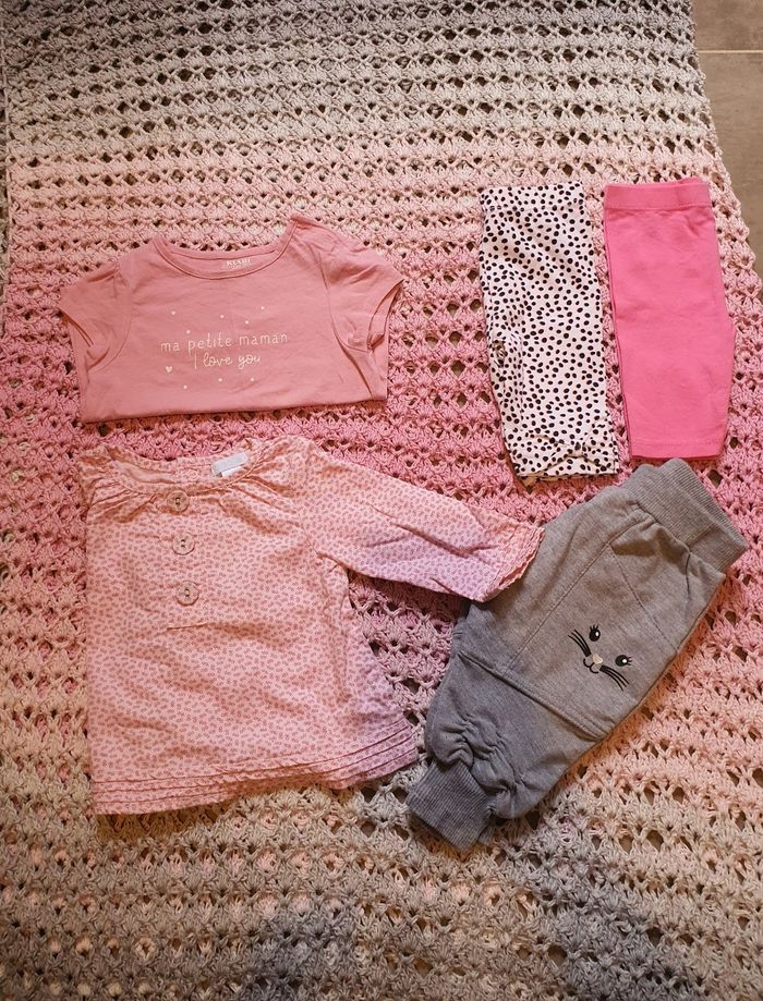 Lots  28 vêtements 3 mois - photo numéro 2