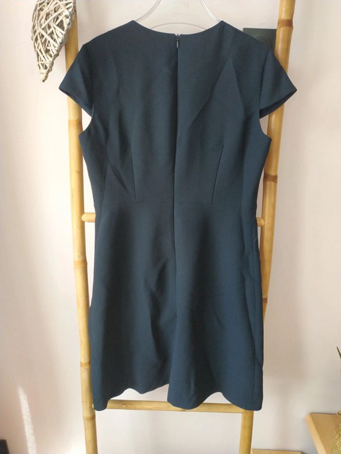 Robe Marine détail blanc fleurs - photo numéro 4