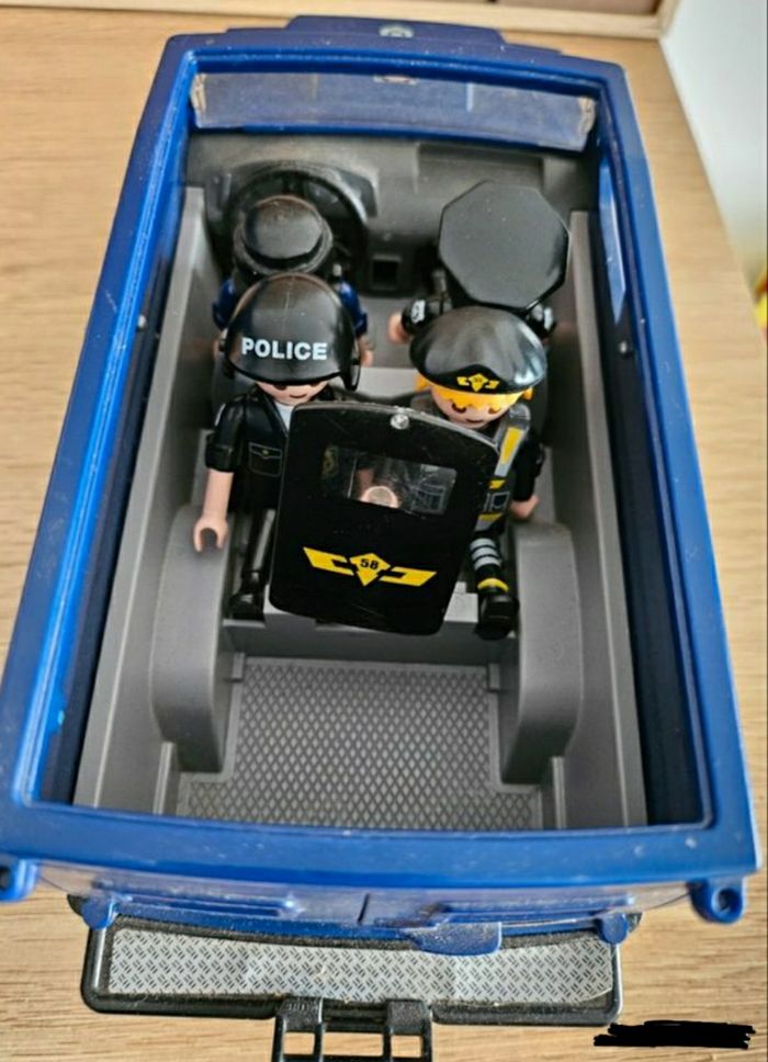 Voiture 4x4 police de Playmobil - photo numéro 4