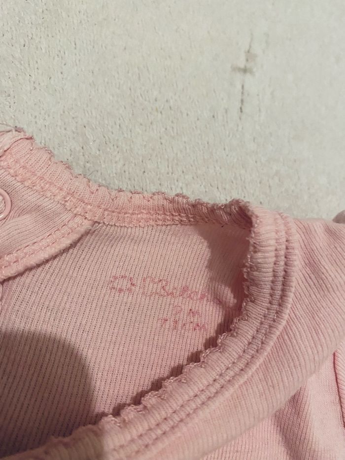 Barboteuse Kitchoun 9 mois – Rose fruits “copines à croquer” 🍓Très bon état - photo numéro 2