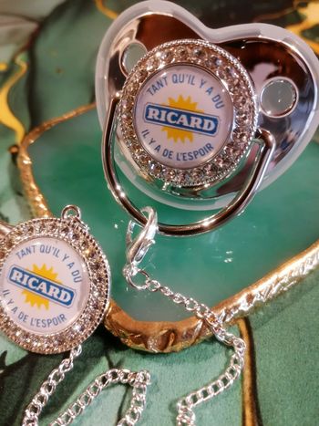 Sucette, tétine avec attache ricard argenté