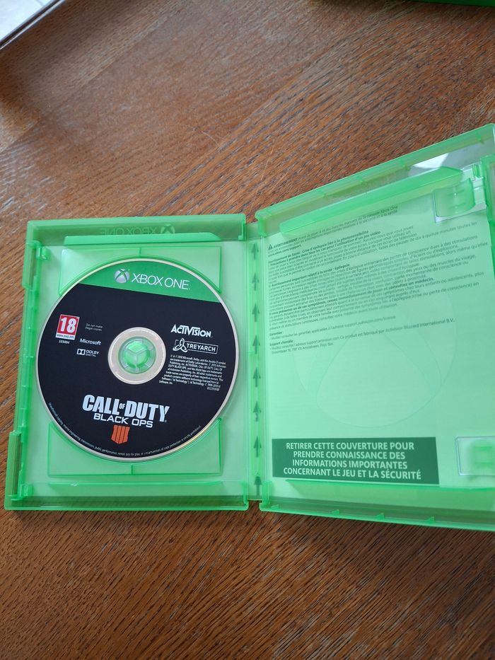 Jeu xbox one call of duty  black ops 4 neuf - photo numéro 3