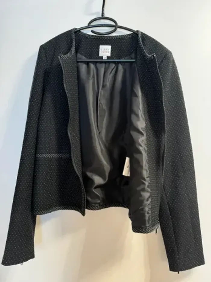 Veste noire à pois - photo numéro 3