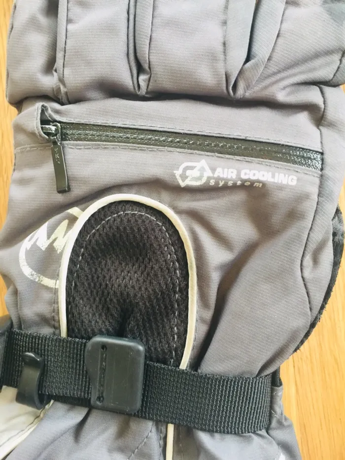 Gants de ski gris et noirs L - photo numéro 3