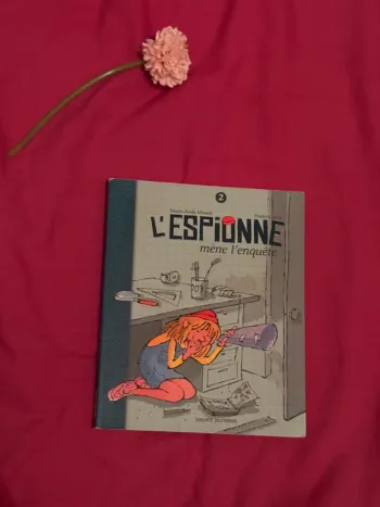 L’espionne mène l’enquête