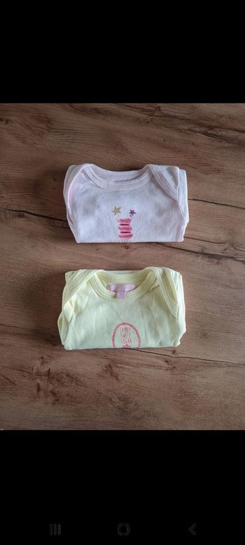 Bodies manches courtes 6 mois