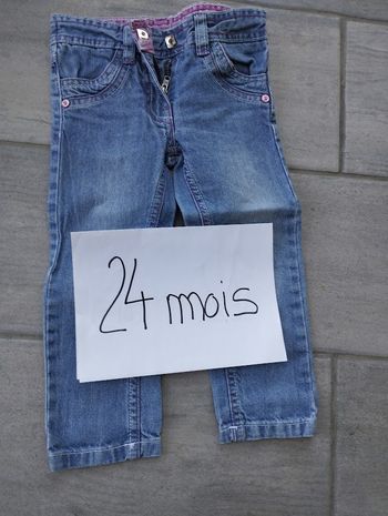 Lot N° 557 Pantalon Jeans bébé fille 24 mois Orchestra