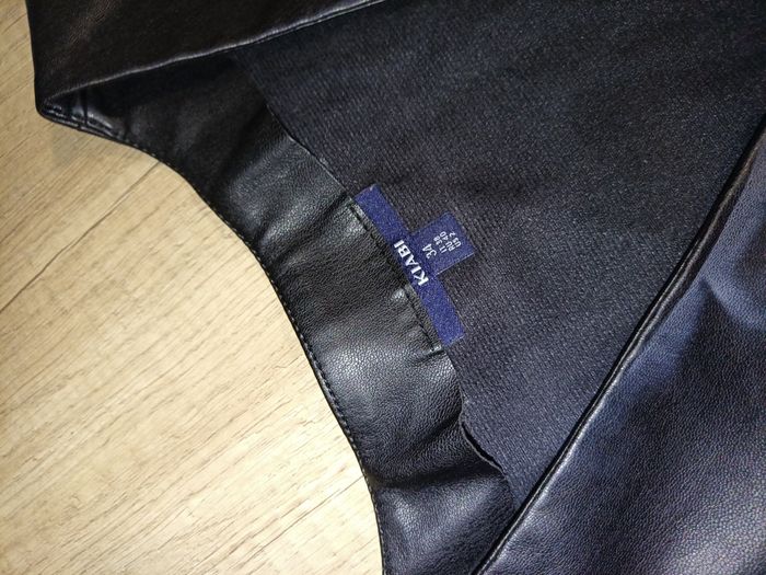 Robe noir simili cuir Kiabi 34 - photo numéro 2