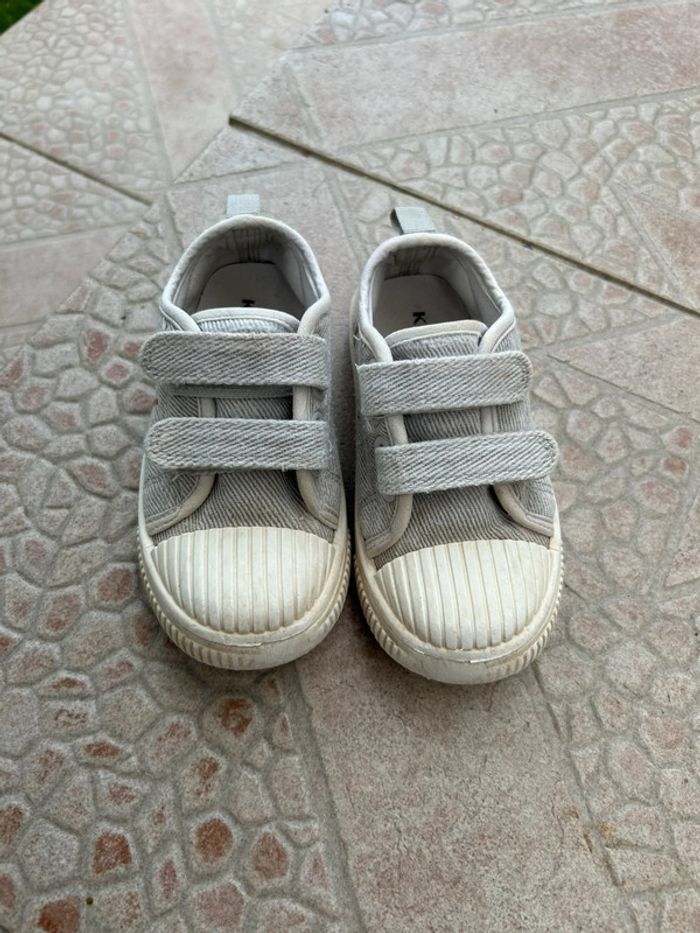Chaussures toile T25 - photo numéro 2