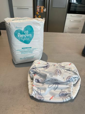Couche pampers hybrid réutilisable et lavable