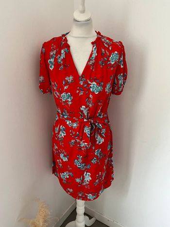 Robe rouge à fleurs camaïeu S