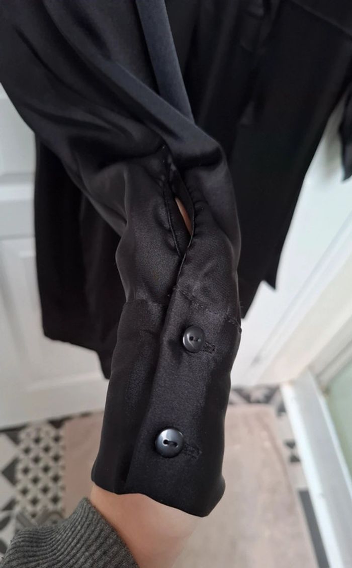 Robe noire satinée marque PIECES taille S - photo numéro 8