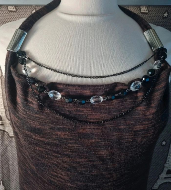 Top dos nu avec collier intégré taille 38-40 - photo numéro 2