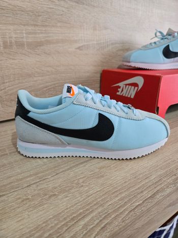 Nike cortez femme taille 39 neuves authentiques bleu