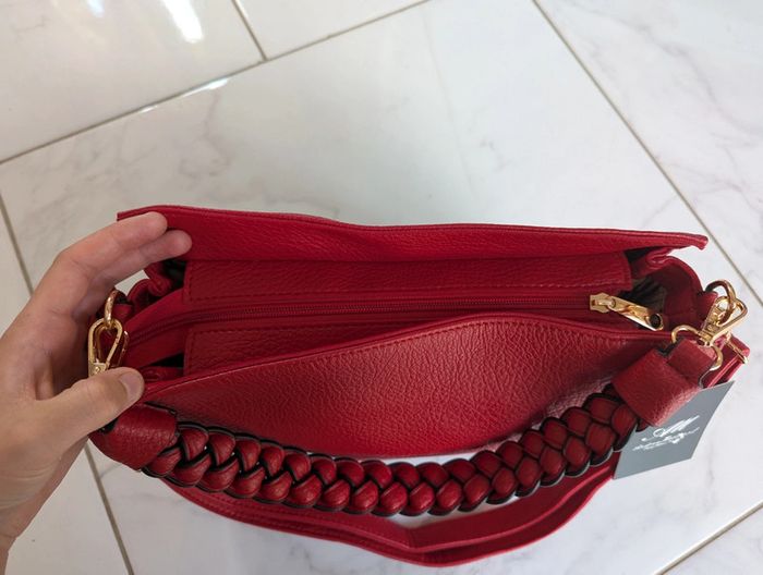 Sac à main rouge – effet cuir grainé avec anse tressée - photo numéro 4