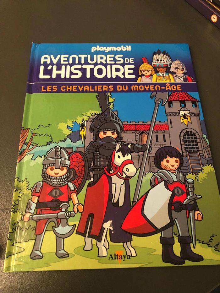 Les chevaliers du moyen âge playmobil