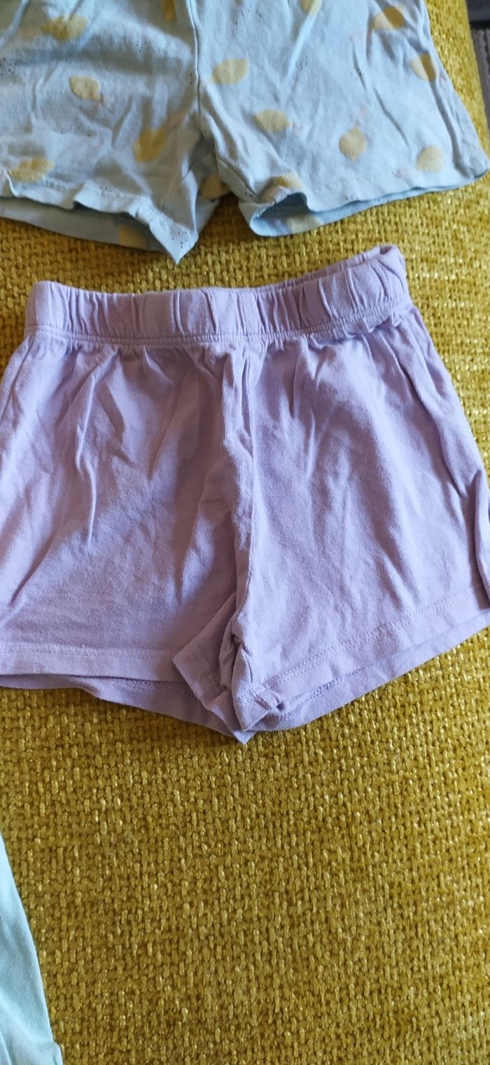 Lot 5 shorts 24 mois - photo numéro 4