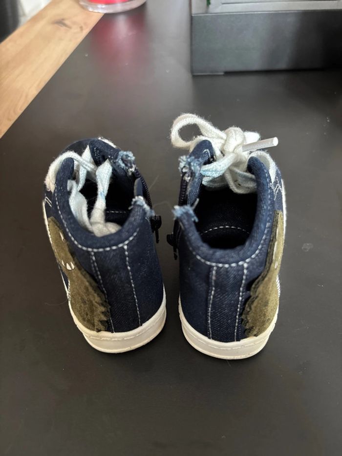 Chaussures dinosaures - photo numéro 5