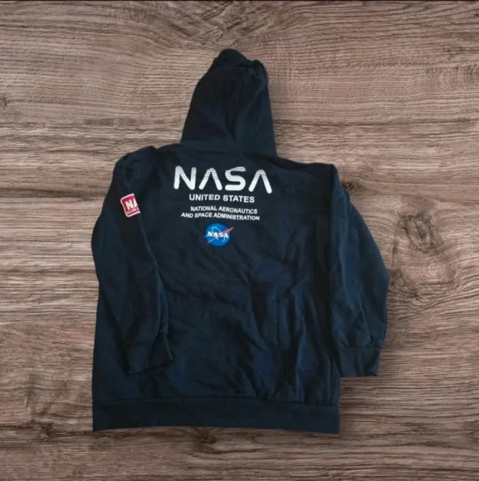 Pull nasa taille 16 ans - photo numéro 2