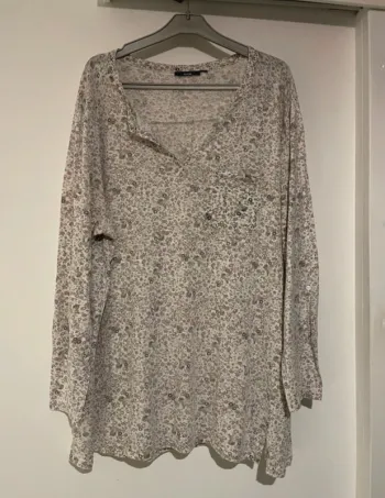 Tunique fleurie KIABI – Taille 46/48