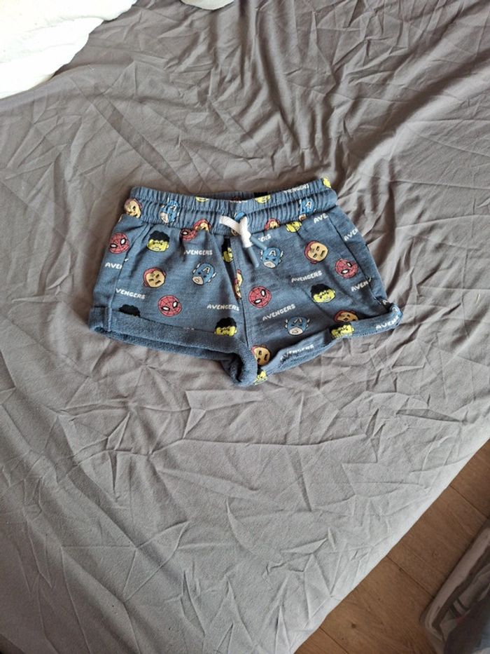 Short bébé garçon Avengers 24mois