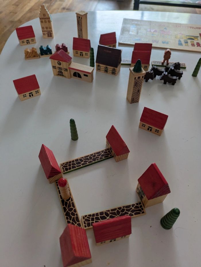 Ville en bois à construire - photo numéro 3