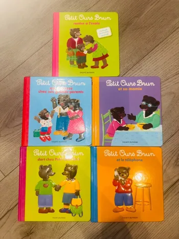 Lot 5 livres petit ours brun tbe