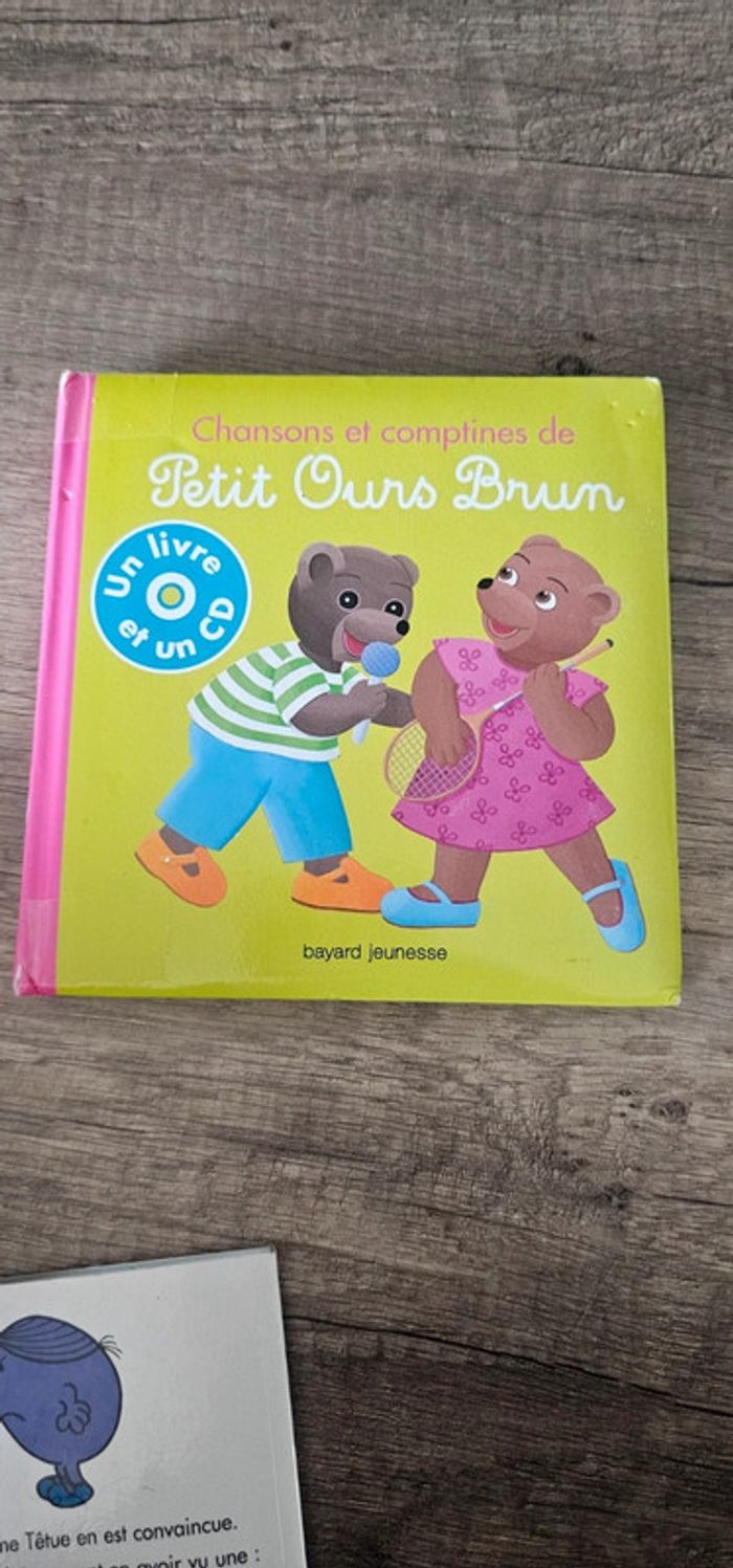 Lot de 2 livres Mme têtue et la licore ainsi que  petit ours brun - photo numéro 4