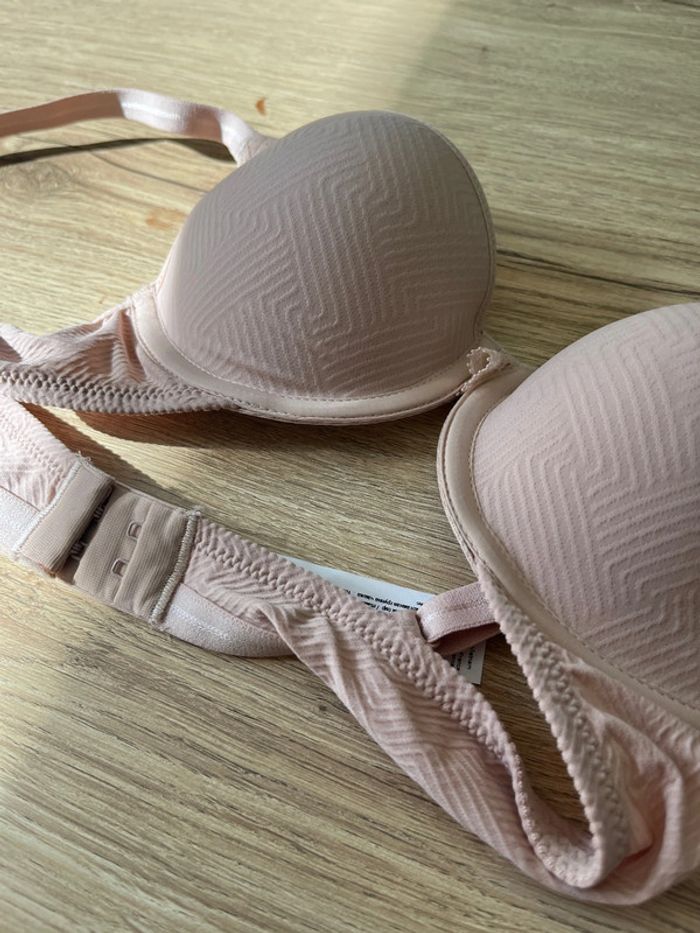 Soutient george Passionata dream today push up taille 85a neuf - photo numéro 3