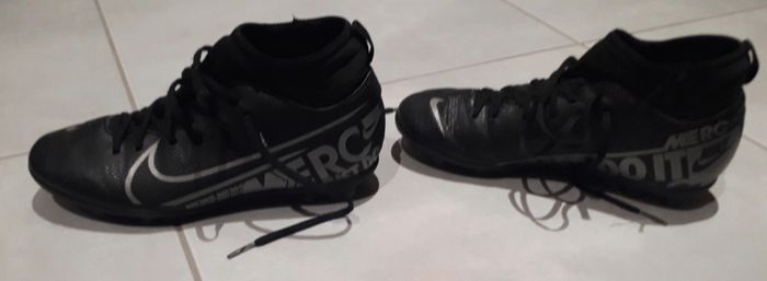 Chaussures de foot mercurial