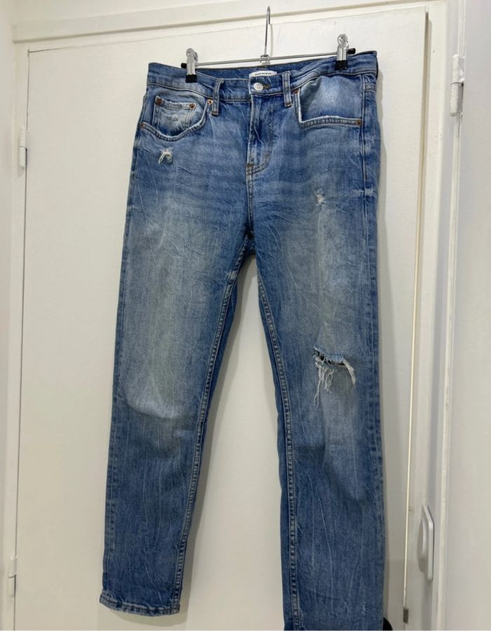 Jean troué Zara taille 38 - photo numéro 3