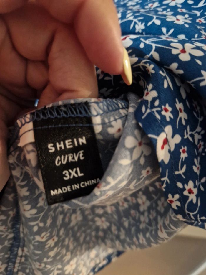 Tee shirt blouse fleurie - photo numéro 4