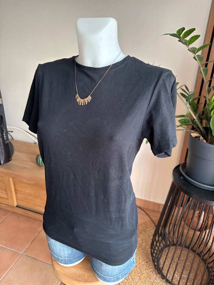 T-shirt noir - photo numéro 2