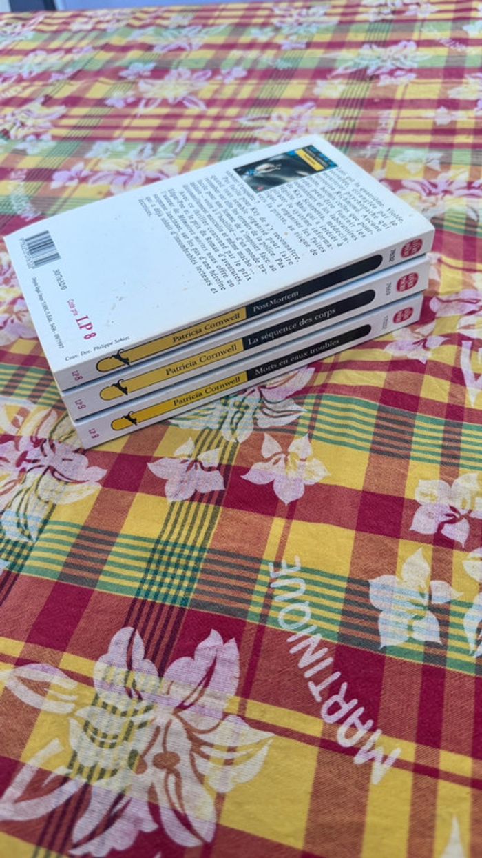 Lot de 3 romans policiers Patricia Cornwell - Série Kay Scarpetta - Le Livre de Poche - photo numéro 9
