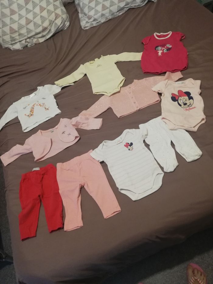 3 mois fille - photo numéro 2