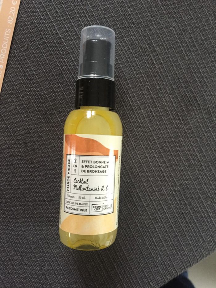 Fluide visage 2 en 1 Effet bonne mine et prolongateur de bronzage