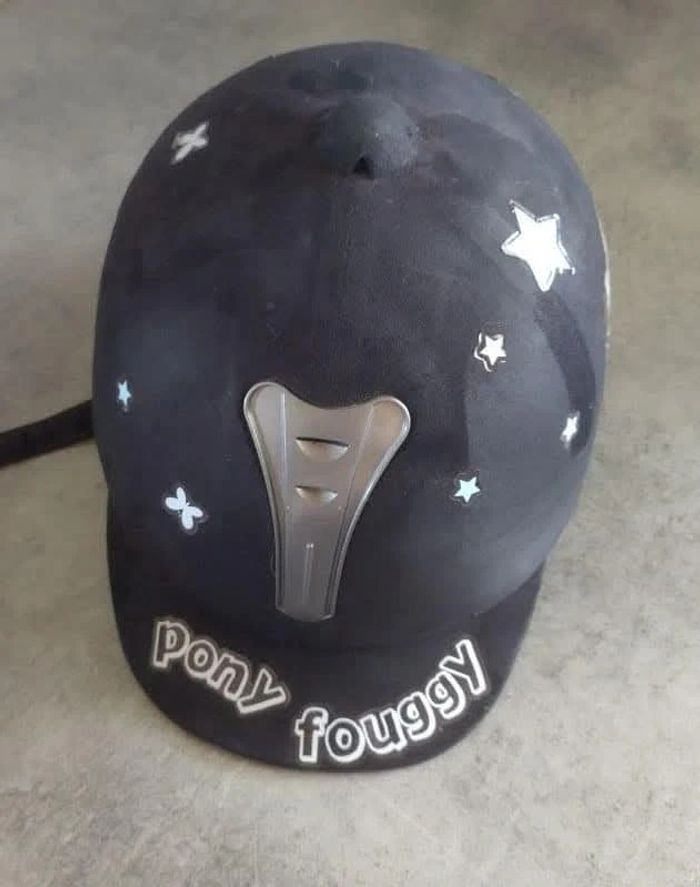 Bombe d'équitation 8 ans - photo numéro 4