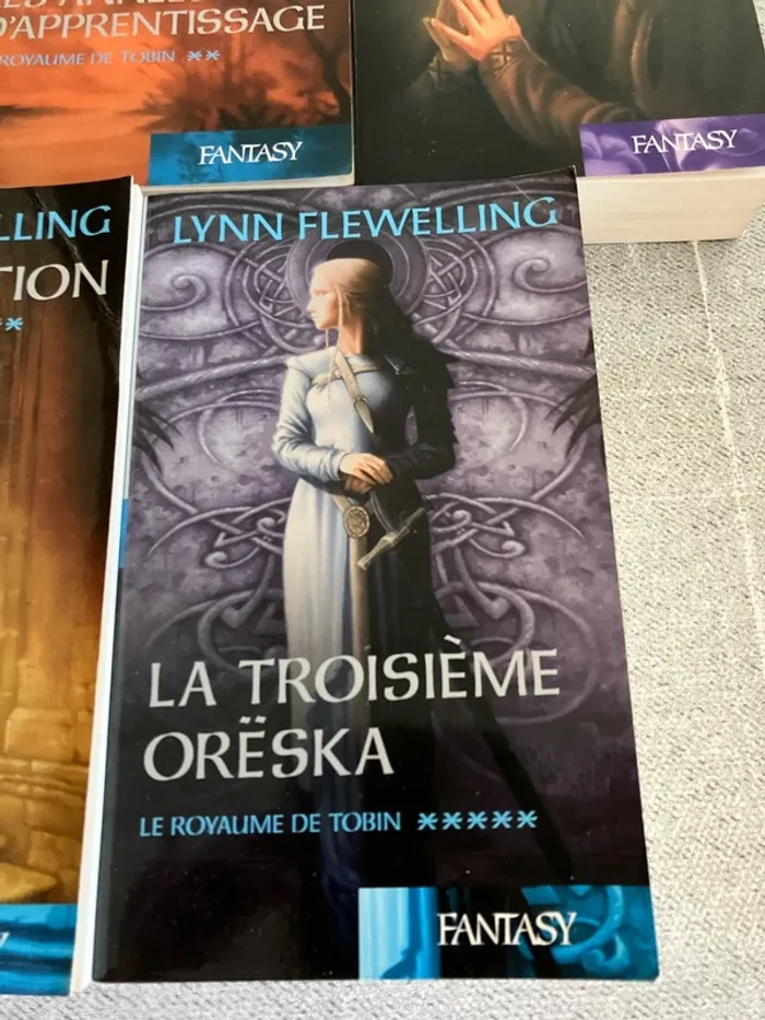 Lot complet – Le Royaume de Tobin de Lynn Flewelling (Tomes 1 à 5) - photo numéro 6