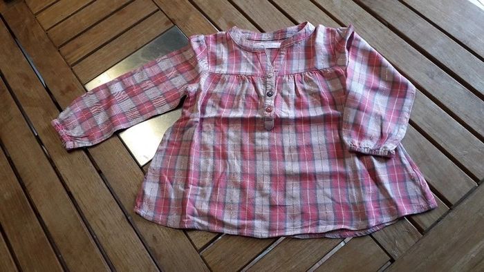 Chemises à carreaux légère T 24 mois