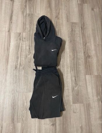 Nike sportswear noir