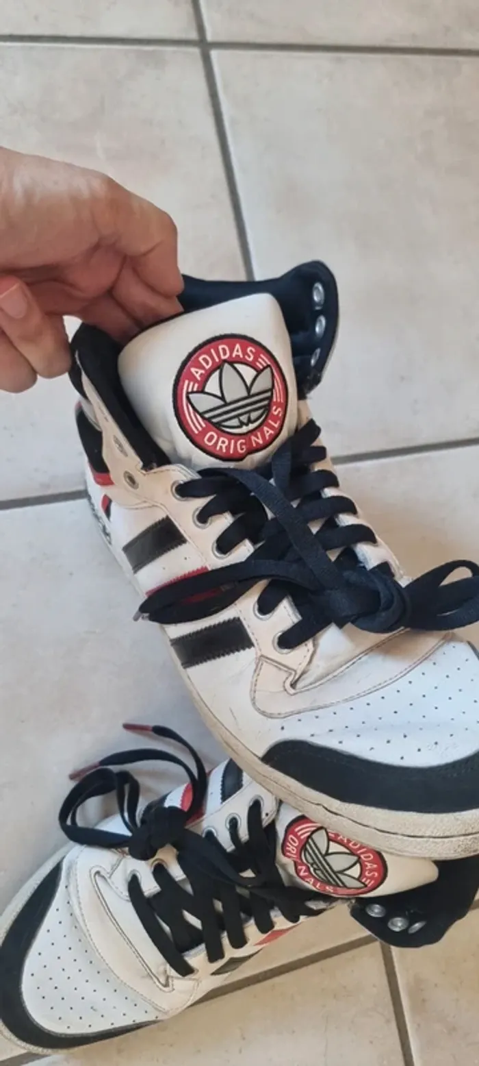 Sneaker adidas blanche - photo numéro 2