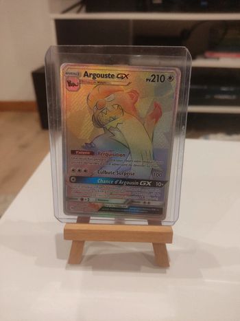 Carte pokémon argouste gx rainbow soleil et Lune