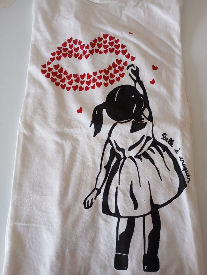 Tee-shirt manches longues. 12 ans . Coton blanc . Fillette noir .  Coeurs ❤️.Punkdiz . État neuf - photo numéro 3