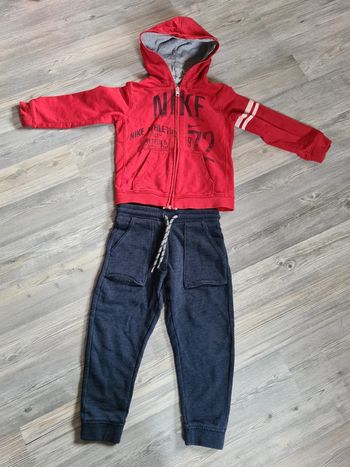 Ensemble veste et jogging 3 ans