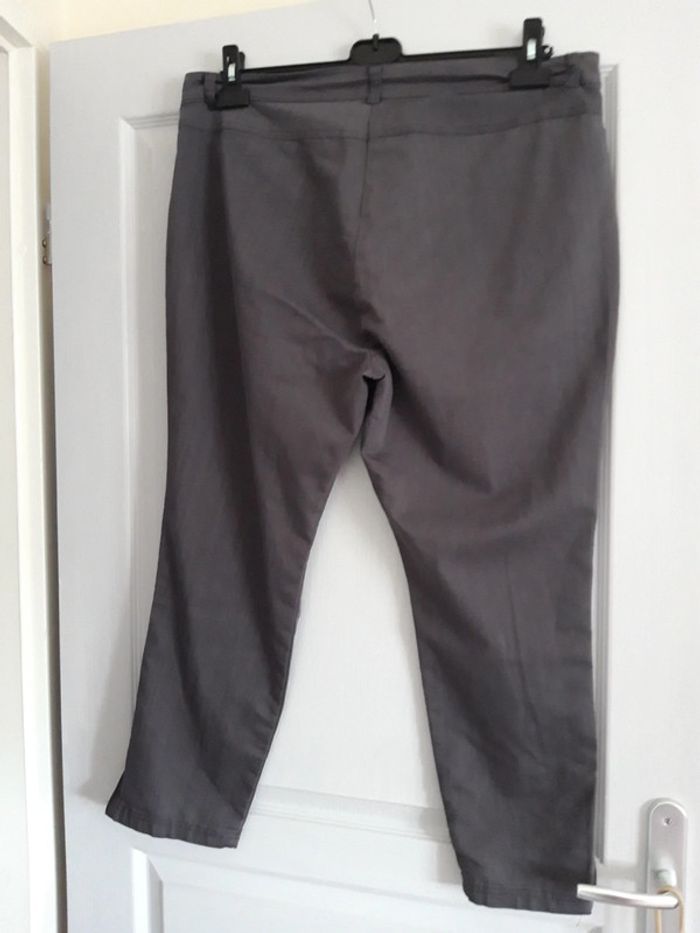 Pantalon t.46 - photo numéro 2