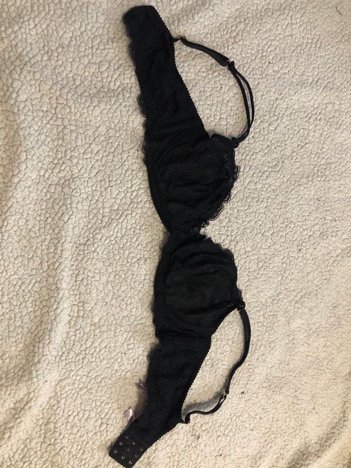 Soutien gorge noir 105E