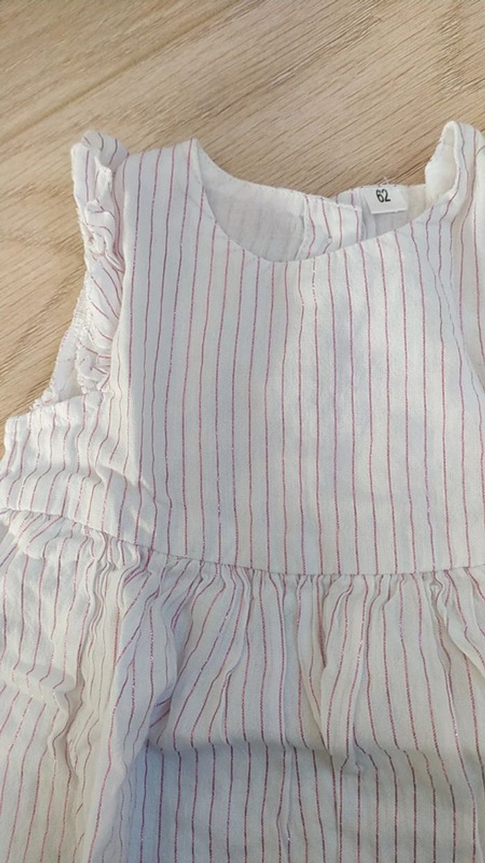 Robe blanche rayé rose été 3 mois - photo numéro 2