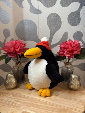 🌺Peluche pingouin noir et blanc avec bonnet🌺