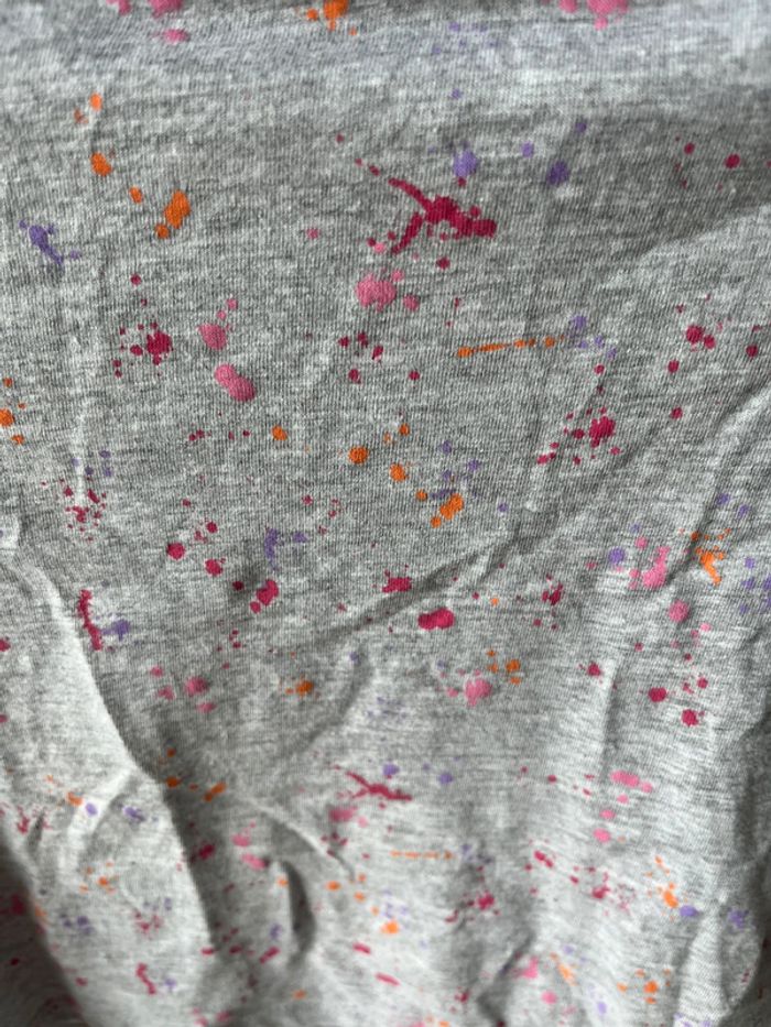 T-shirt gris à effet taches de peinture - photo numéro 2