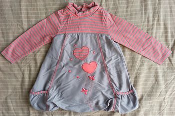 Robe bébé, taille 18 mois , en excellent état